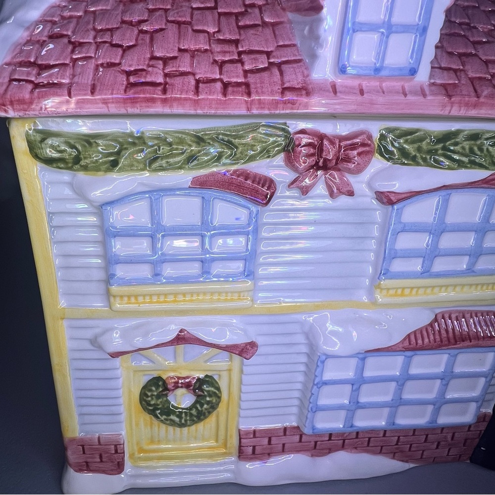 Christmas Village Earthenware Christmas Cookie Jar In Original Box VTG - Picture 5 of 15